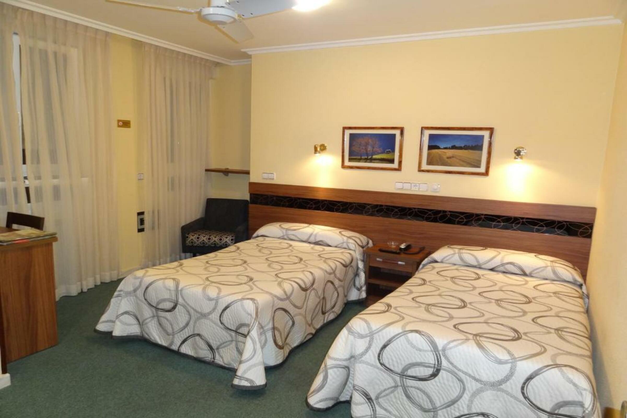 גיחון Hotel Castilla מראה חיצוני תמונה